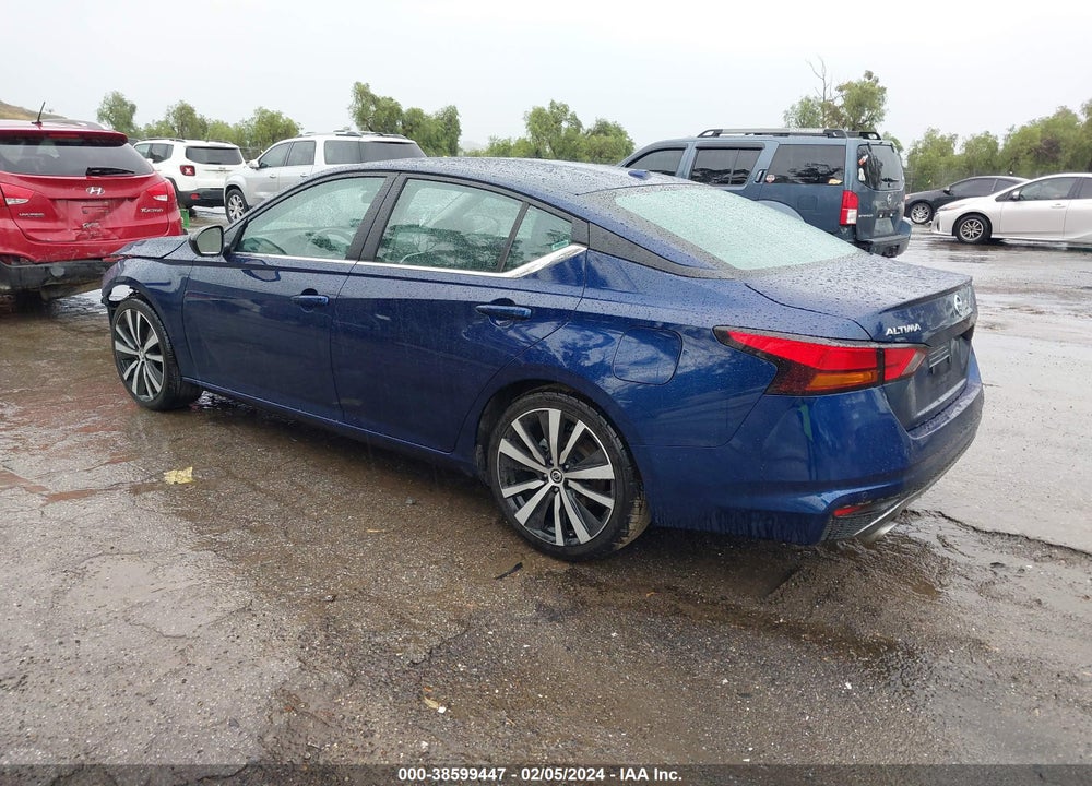 2022 NISSAN ALTIMA SR FWD VIN: 1N4BL4CV8NN382910