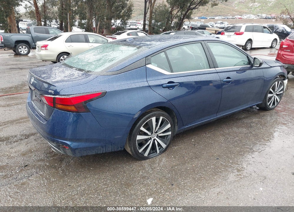 2022 NISSAN ALTIMA SR FWD VIN: 1N4BL4CV8NN382910
