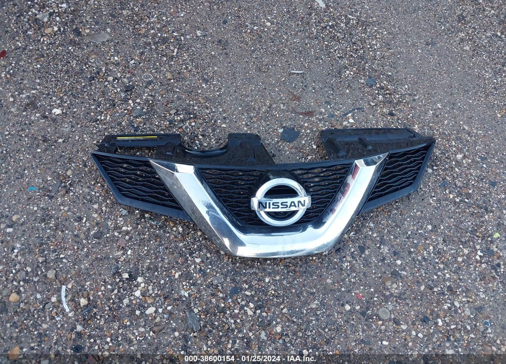 2015 NISSAN ROGUE SL VIN: 5N1AT2MT9FC812220