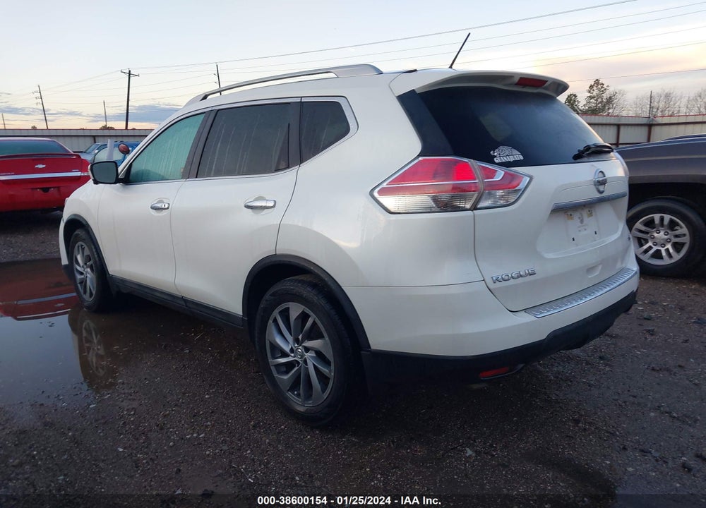 2015 NISSAN ROGUE SL VIN: 5N1AT2MT9FC812220