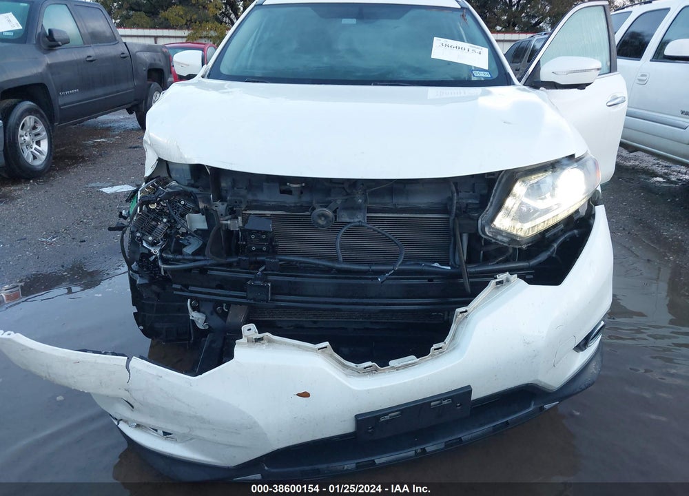 2015 NISSAN ROGUE SL VIN: 5N1AT2MT9FC812220