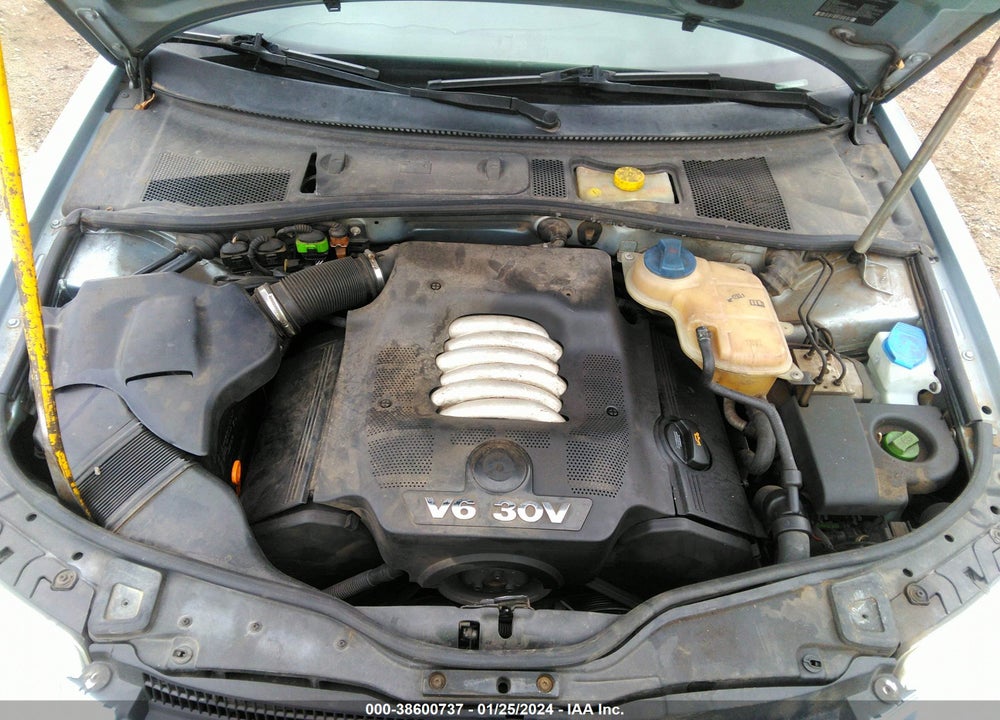 2003 VOLKSWAGEN PASSAT GLX VIN: WVWYH63B33E365159