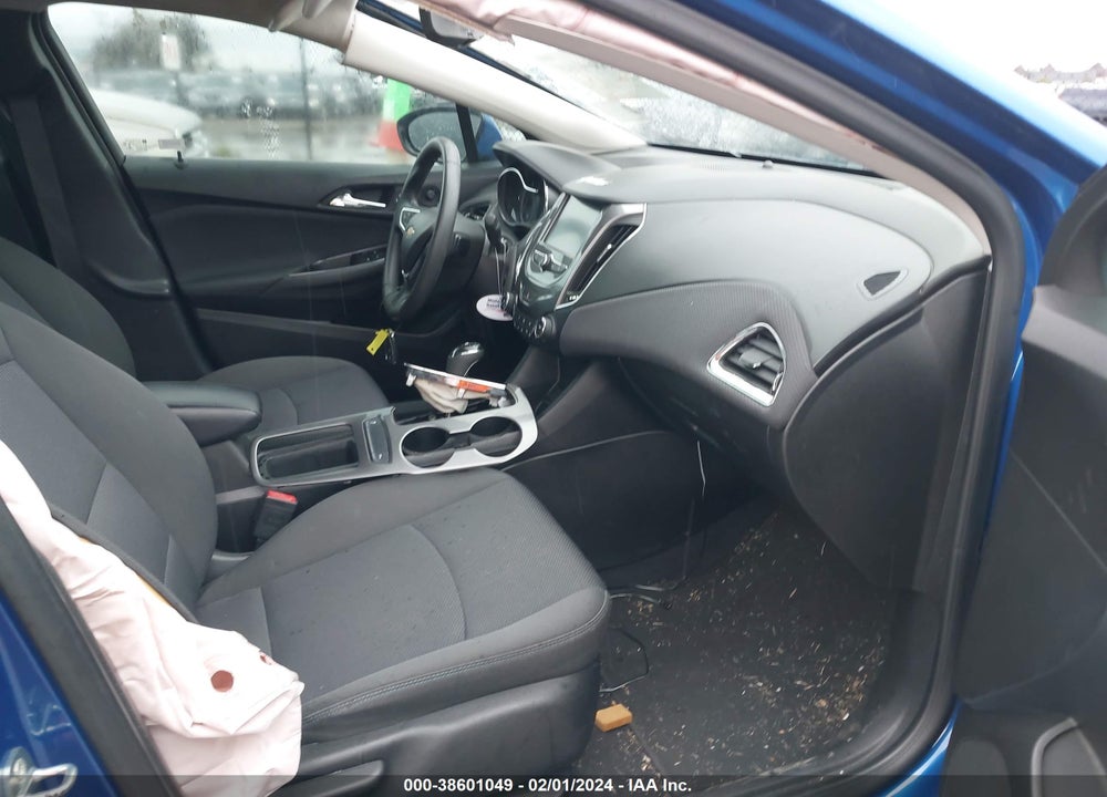 2018 CHEVROLET CRUZE LT AUTO VIN: 1G1BE5SM5J7235552
