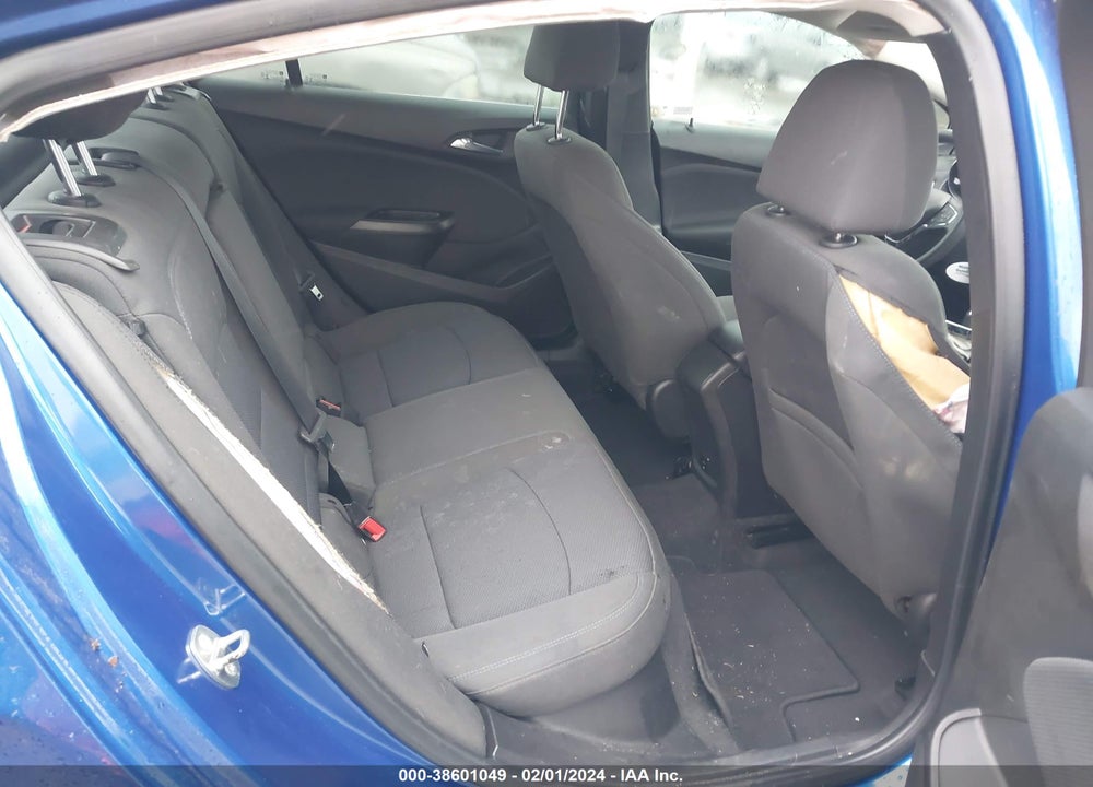 2018 CHEVROLET CRUZE LT AUTO VIN: 1G1BE5SM5J7235552