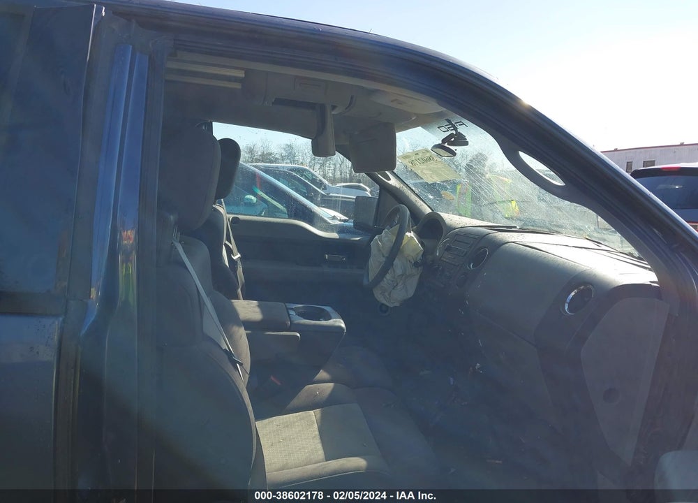 2004 FORD F150 VIN: 1FTPX14584NB56172