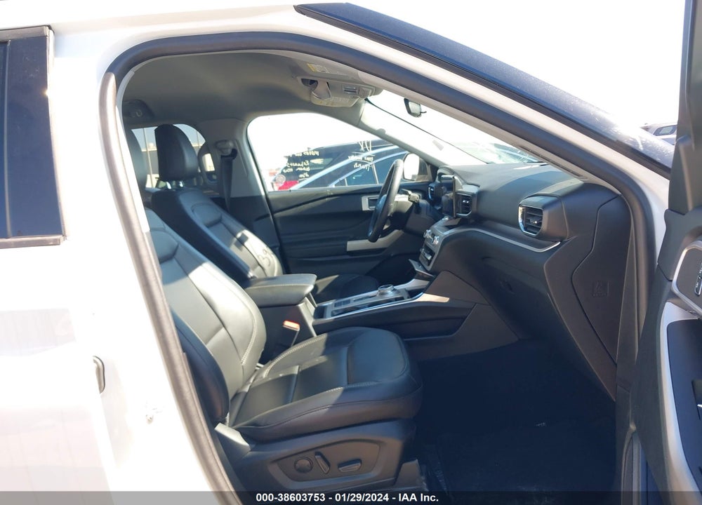 2023 FORD EXPLORER XLT VIN: 1FMSK7DH0PGB29137