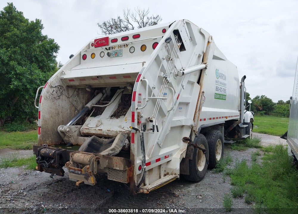 2013 FREIGHTLINER 114SD VIN: 1FVHG3DV6DDBX1430