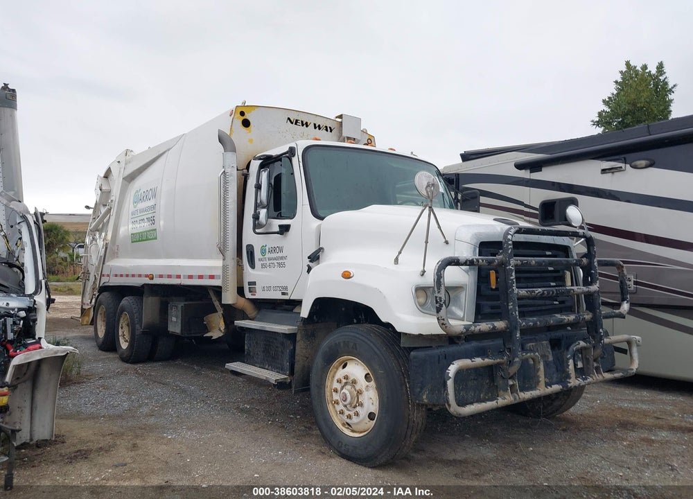 2013 FREIGHTLINER 114SD VIN: 1FVHG3DV6DDBX1430