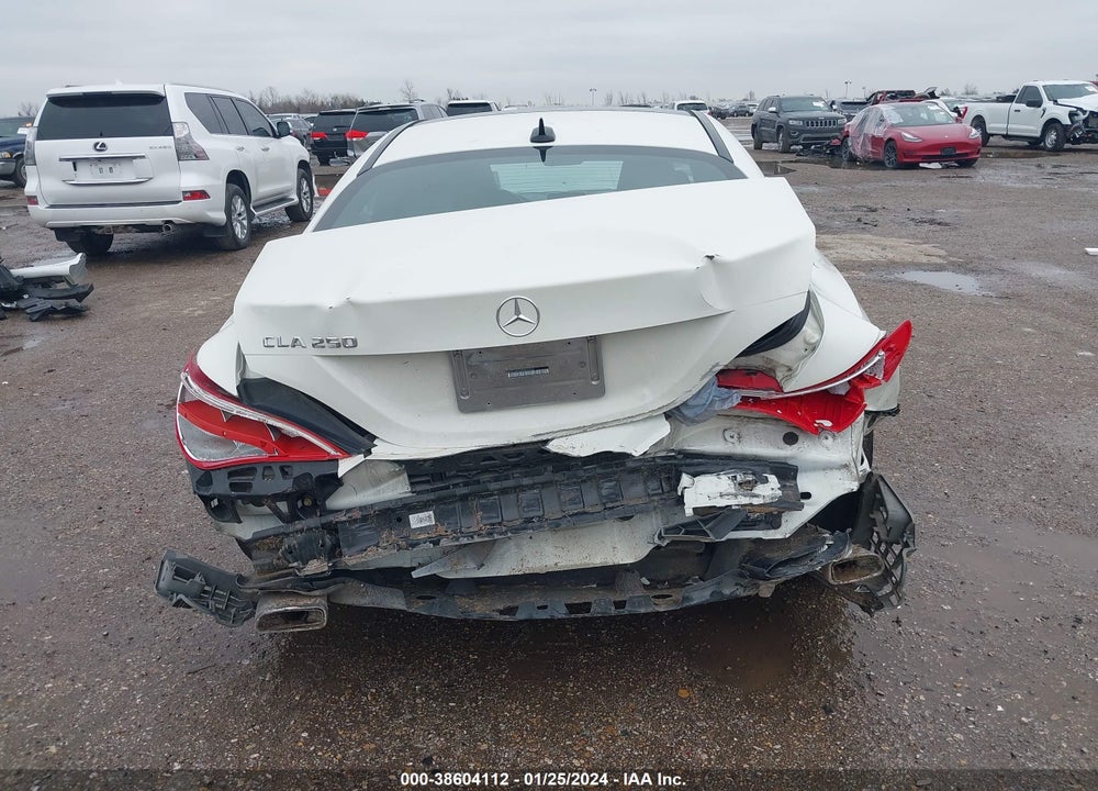 2014 MERCEDES-BENZ CLA 250 VIN: WDDSJ4EB8EN056033