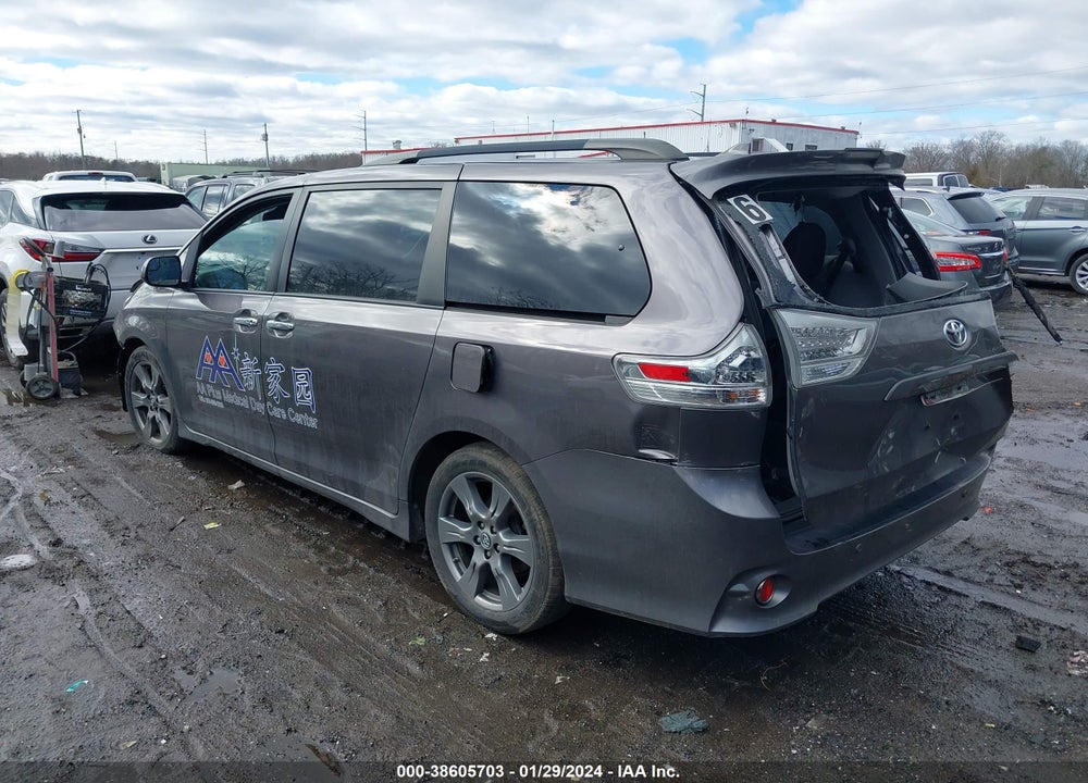 2019 TOYOTA SIENNA SE PREMIUM 8 PASSENGER VIN: 5TDXZ3DC6KS996950