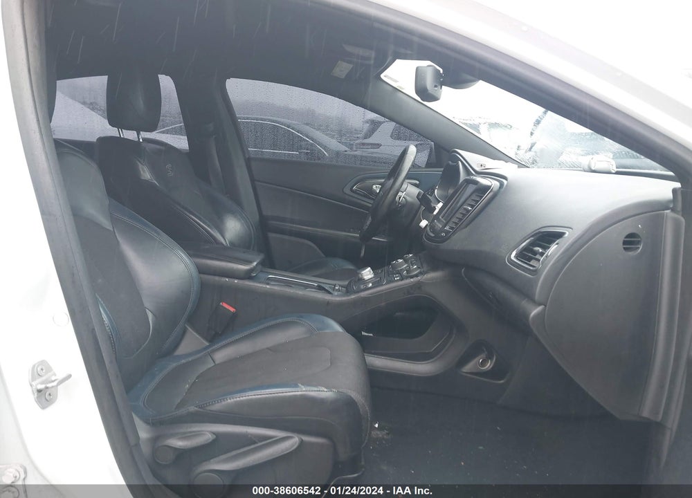 2016 CHRYSLER 200 S VIN: 1C3CCCBB4GN115609