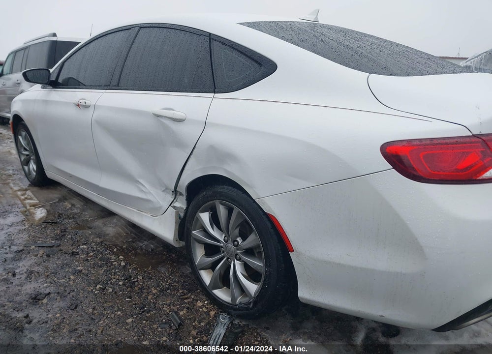2016 CHRYSLER 200 S VIN: 1C3CCCBB4GN115609