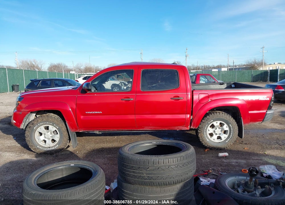 2014 TOYOTA TACOMA BASE V6 VIN: 3TMLU4EN6EM141916