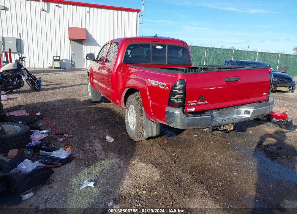 2014 TOYOTA TACOMA BASE V6 VIN: 3TMLU4EN6EM141916