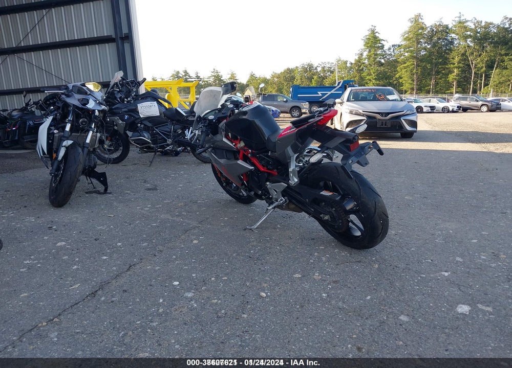2017 HYOSUNG GD250R VIN: KM4EJ4289H1600399