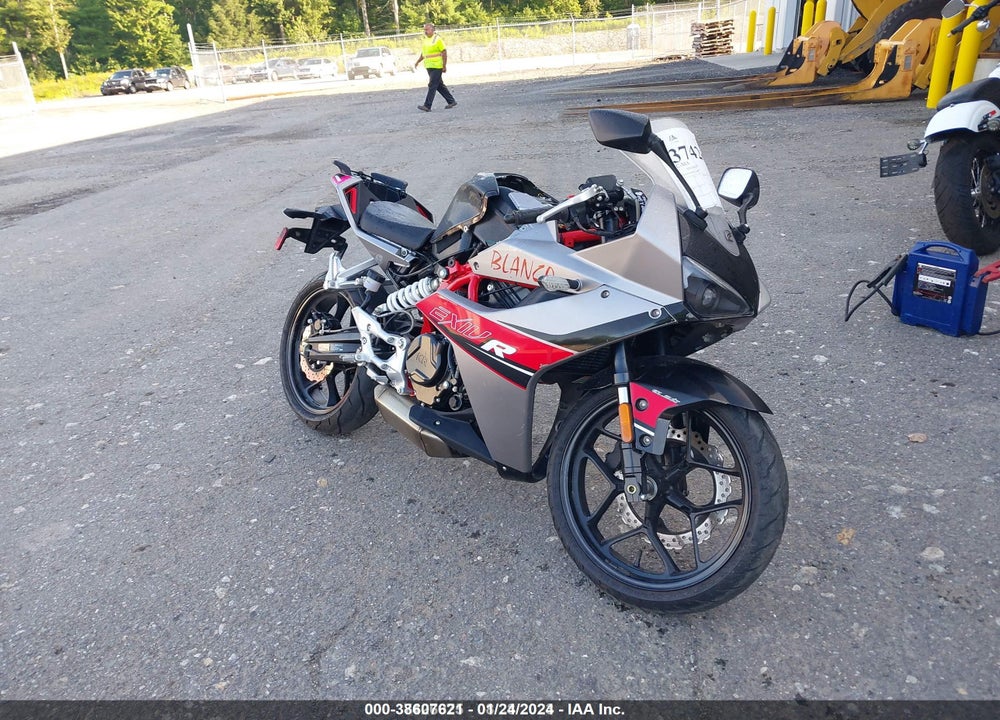 2017 HYOSUNG GD250R VIN: KM4EJ4289H1600399