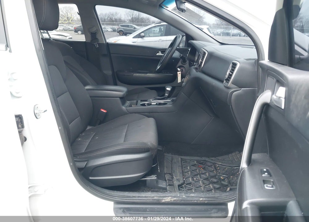 2019 KIA SPORTAGE LX VIN: KNDPM3AC9K7516820