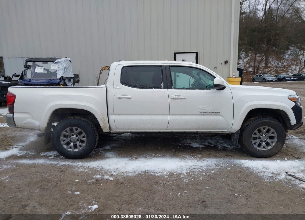 2019 TOYOTA TACOMA SR5 V6 VIN: 3TMCZ5AN0KM220622