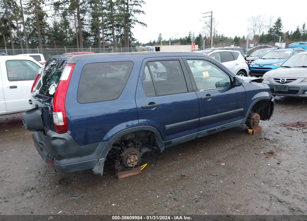 2005 HONDA CR-V VIN: SHSRD78805U308429