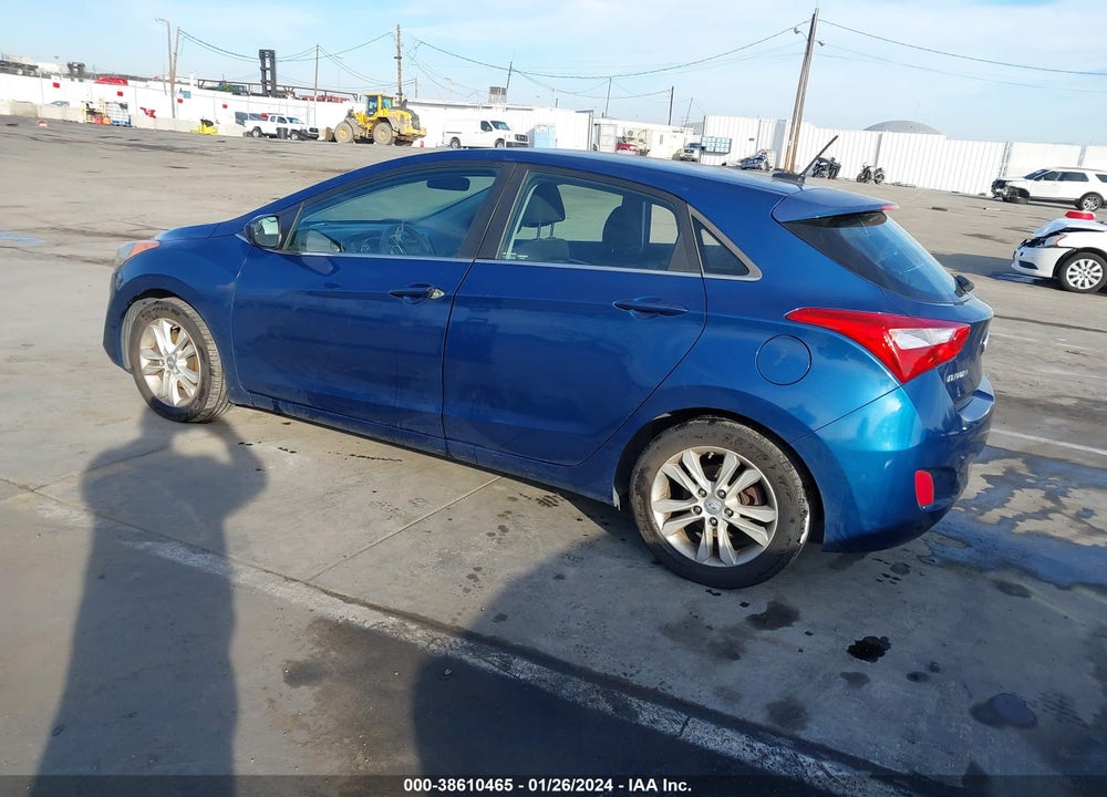 2015 HYUNDAI ELANTRA GT VIN: KMHD35LH5FU240195