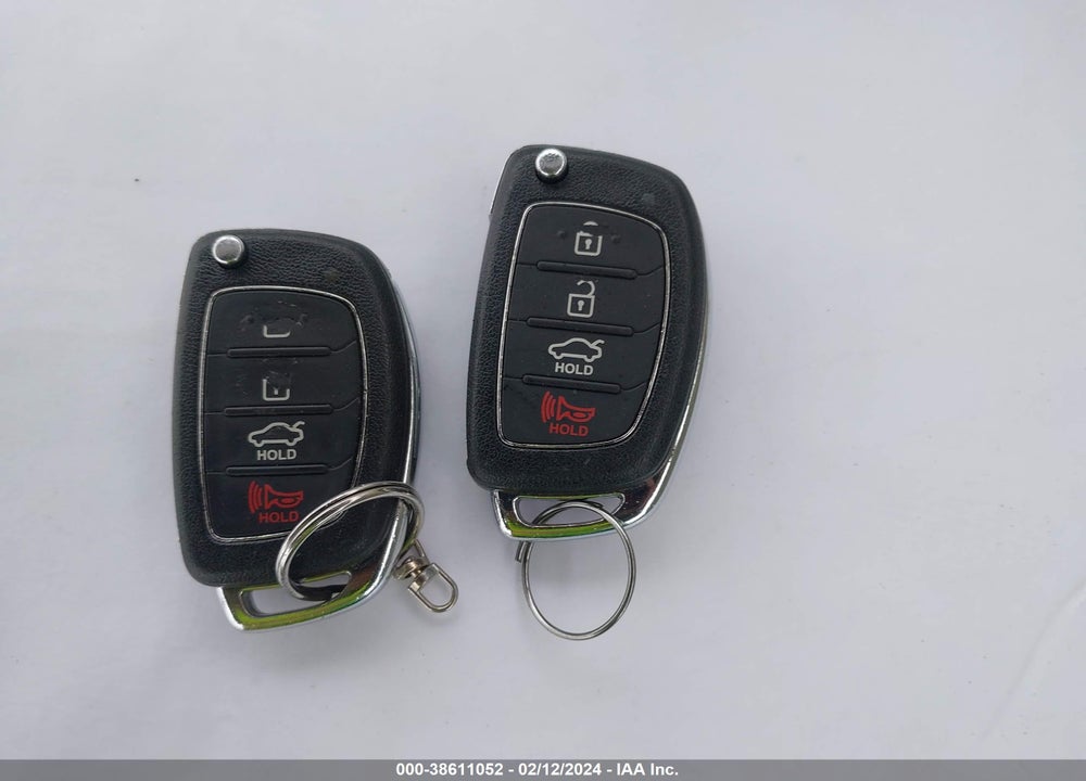 2016 HYUNDAI SONATA SE VIN: 5NPE24AF0GH369075