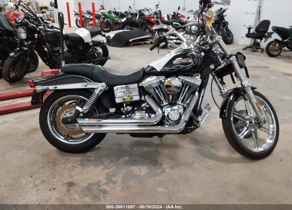 2006 HARLEY-DAVIDSON FXDWGI VIN: 1HD1GP1106K343290