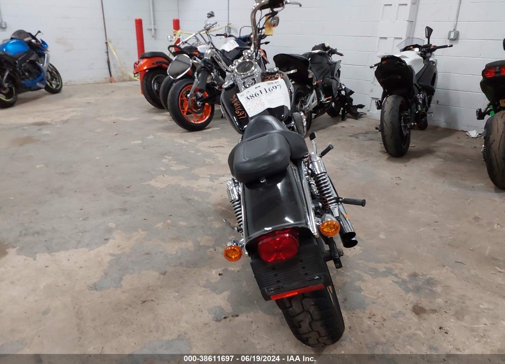 2006 HARLEY-DAVIDSON FXDWGI VIN: 1HD1GP1106K343290