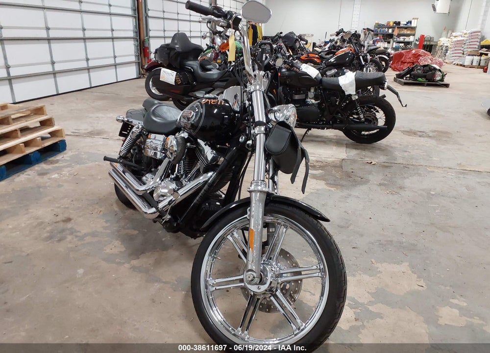 2006 HARLEY-DAVIDSON FXDWGI VIN: 1HD1GP1106K343290