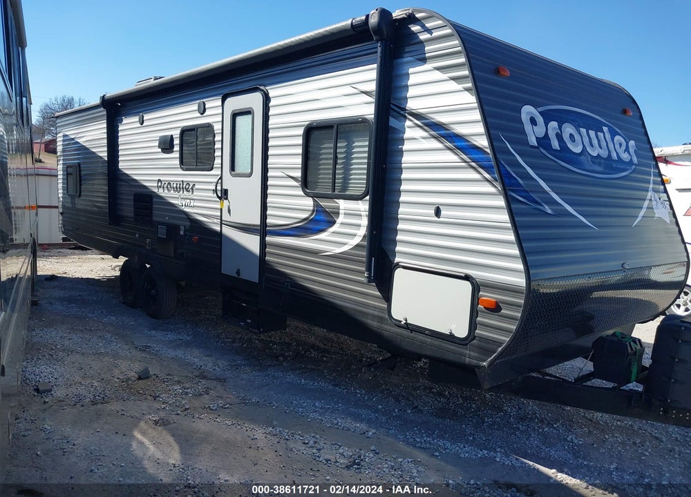 2018 PROWLER 30LX VIN: 5SFPB332XJE359512