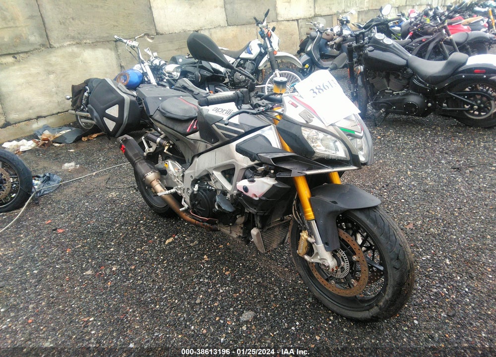 2016 APRILIA TUONO V4 1100 RR VIN: ZD4TYU006GS000021