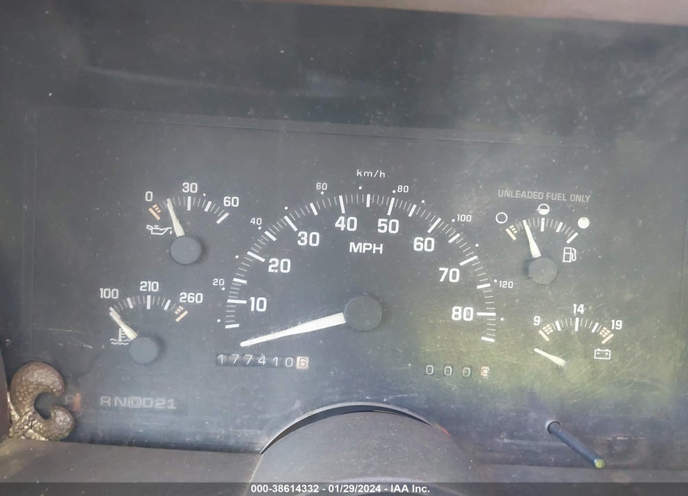 1992 CHEVROLET GMT-400 C1500 VIN: 1GCEC14Z7NZ214255
