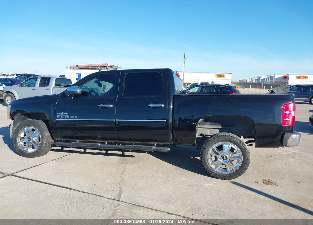 2013 CHEVROLET SILVERADO 1500 LT VIN: 3GCPCSE03DG329707