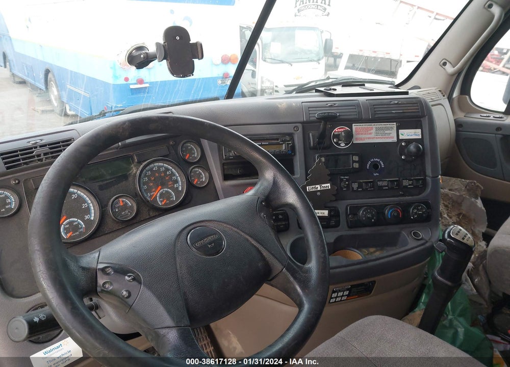 2017 FREIGHTLINER CASCADIA 125 VIN: 3AKJGLDRXHSHV7315