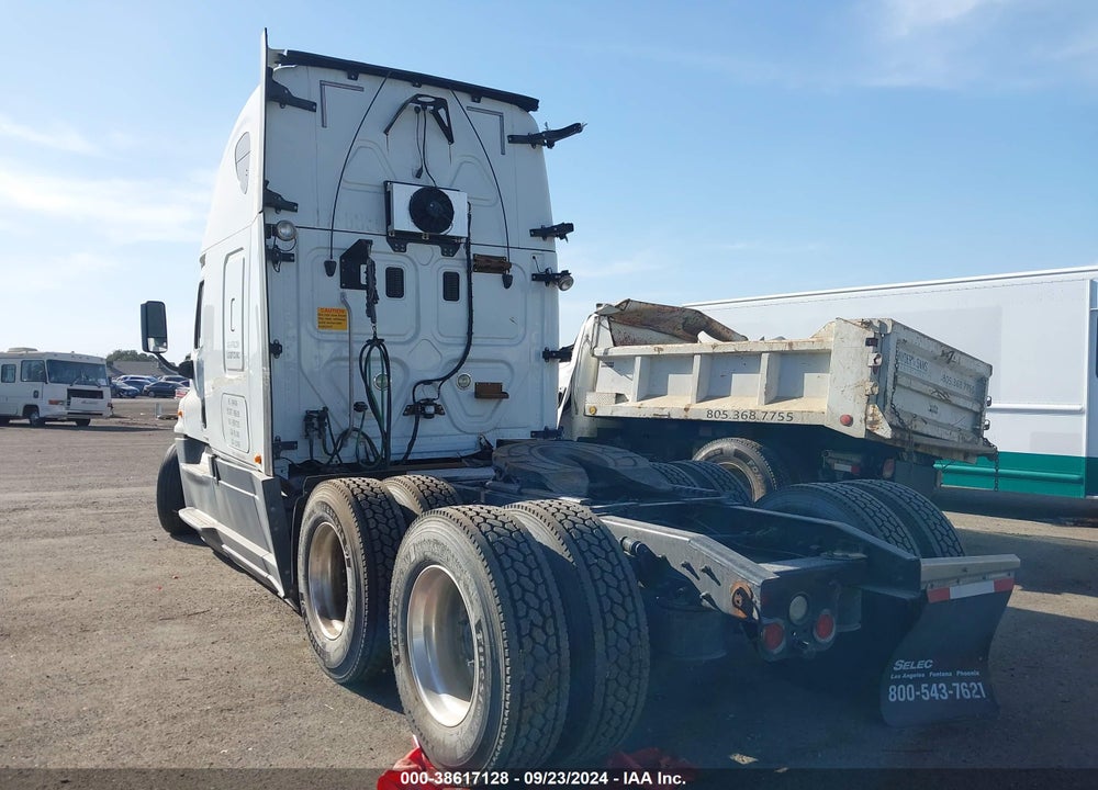 2017 FREIGHTLINER CASCADIA 125 VIN: 3AKJGLDRXHSHV7315