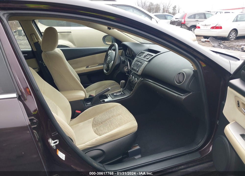 2010 MAZDA 6 I TOURING VIN: 1YVHZ8CH3A5M29317