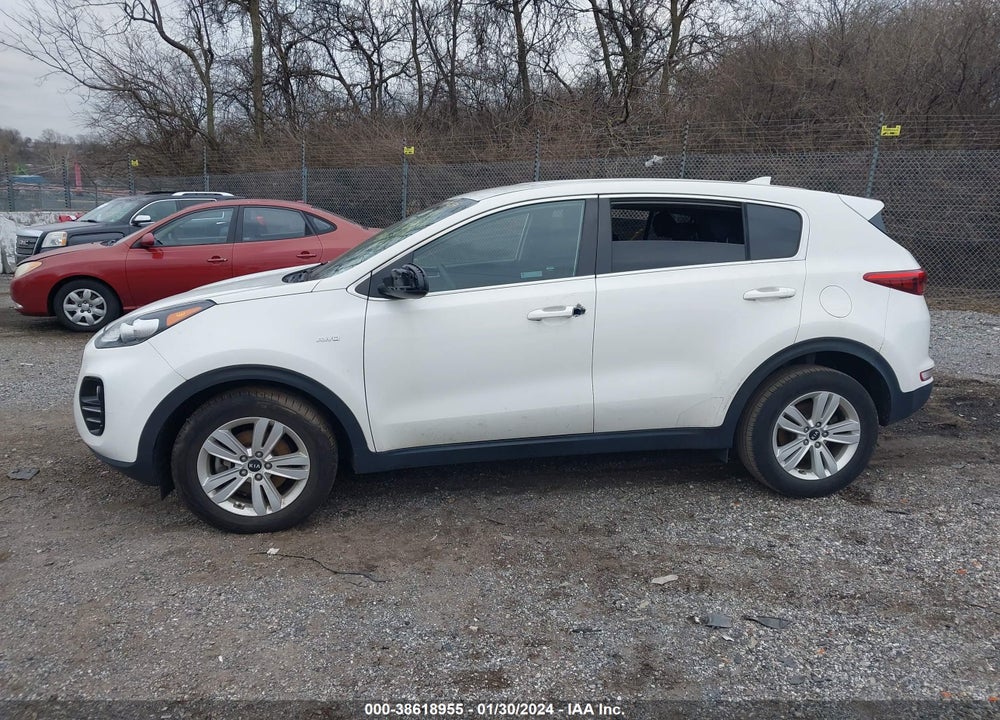 2019 KIA SPORTAGE LX VIN: KNDPMCAC1K7597697