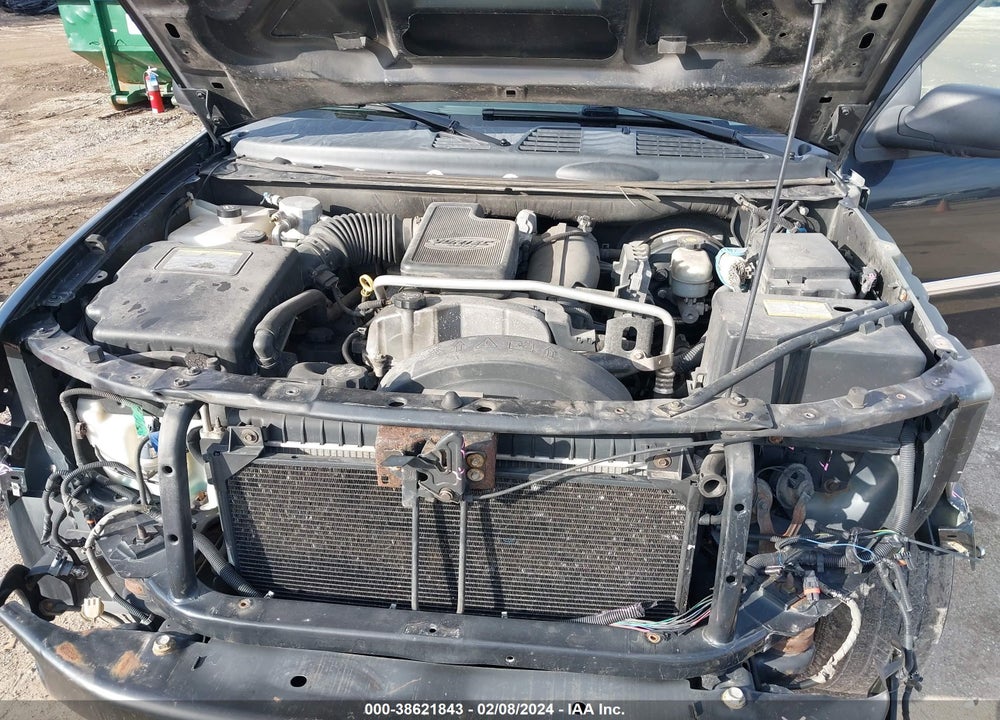 2008 GMC ENVOY SLE VIN: 1GKDT13S582103236