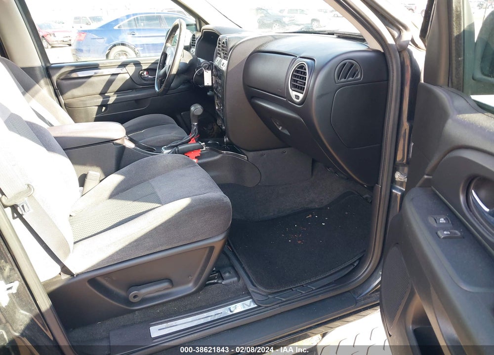 2008 GMC ENVOY SLE VIN: 1GKDT13S582103236