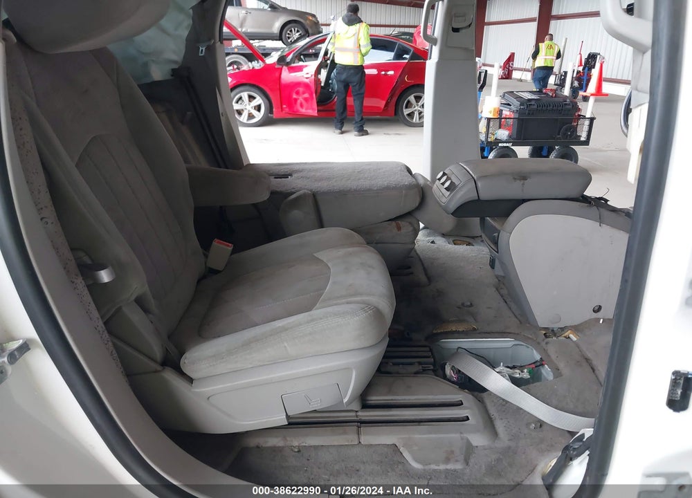 2014 BUICK ENCLAVE CONVENIENCE VIN: 5GAKRAKD1EJ147175