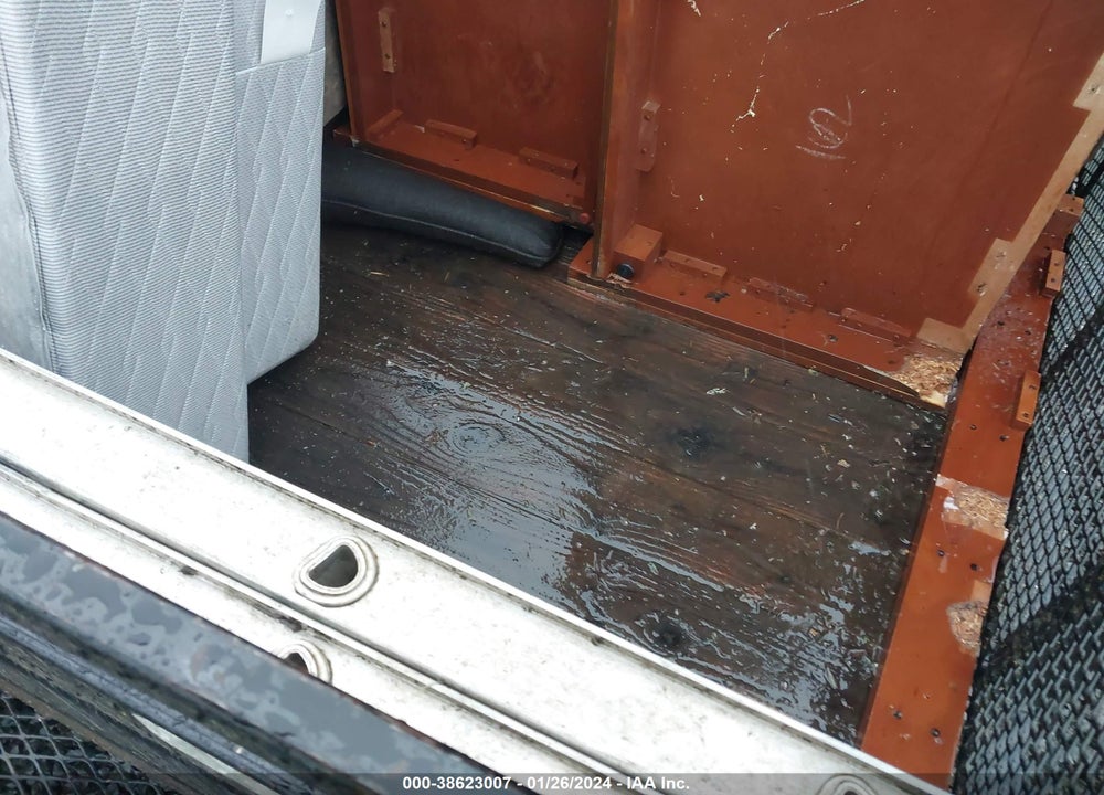 2000 TRAILER UNK VIN: 184BU1210MC032507