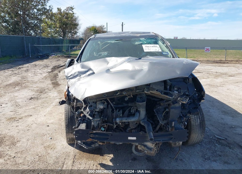 2018 KIA SORENTO 2.4L LX VIN: 5XYPG4A33JG419840