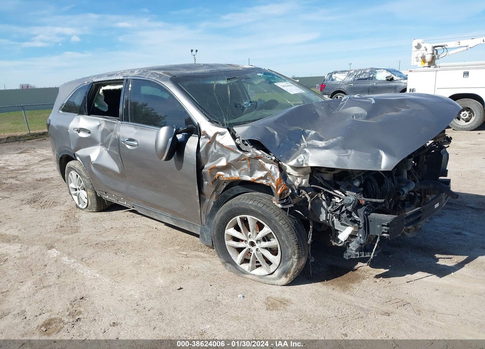 2018 KIA SORENTO 2.4L LX VIN: 5XYPG4A33JG419840
