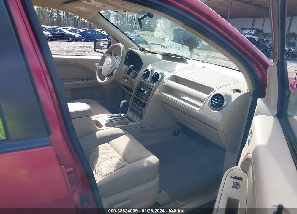 2005 FORD FREESTYLE SE VIN: 1FMZK04165GA19103