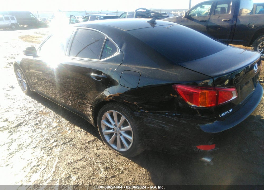 2009 LEXUS IS 250 VIN: JTHBK262092086840