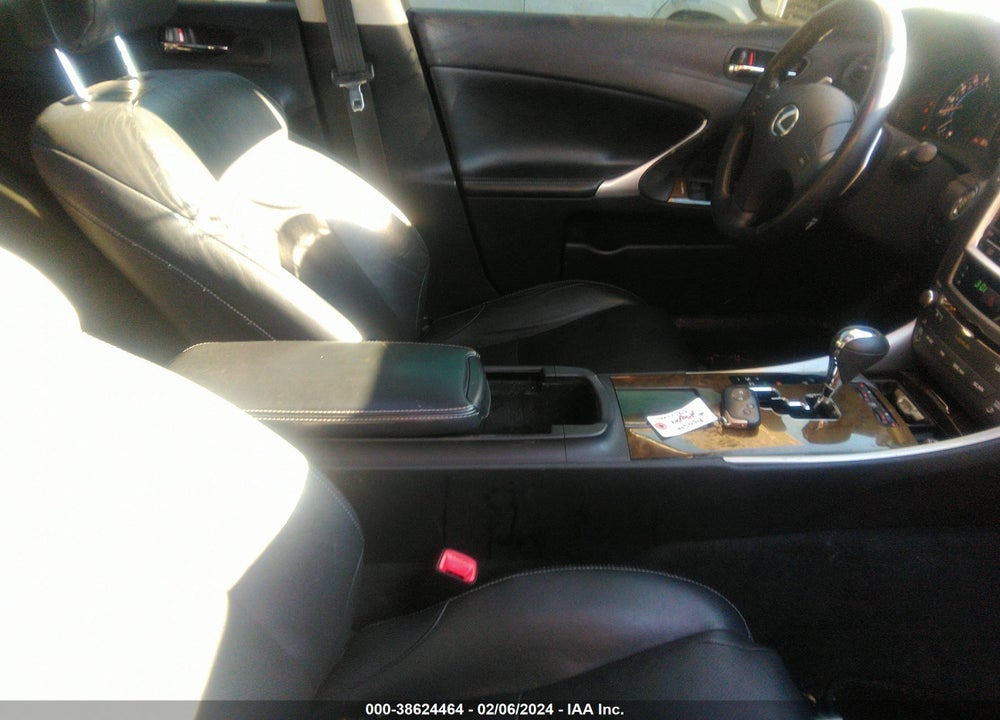 2009 LEXUS IS 250 VIN: JTHBK262092086840