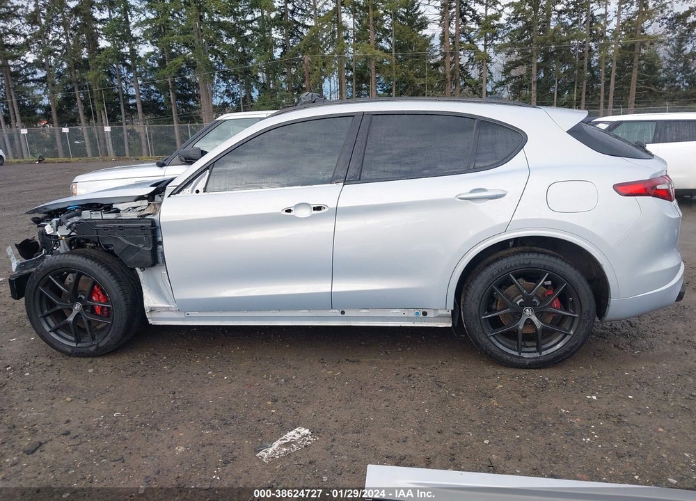 2020 ALFA ROMEO STELVIO TI AWD VIN: ZASPAKBN3L7C75560