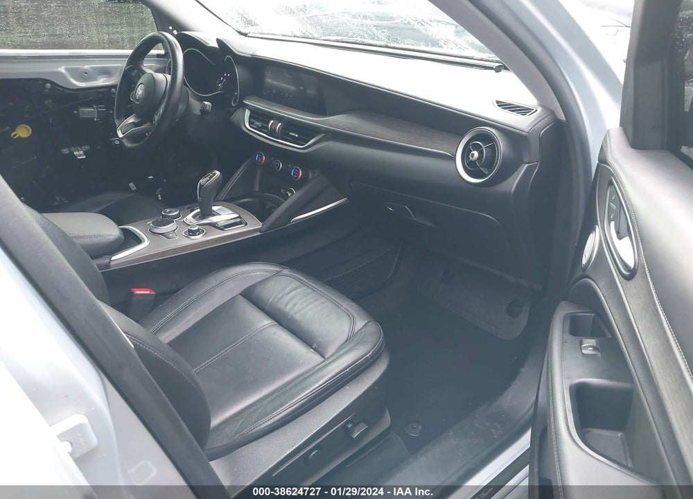 2020 ALFA ROMEO STELVIO TI AWD VIN: ZASPAKBN3L7C75560