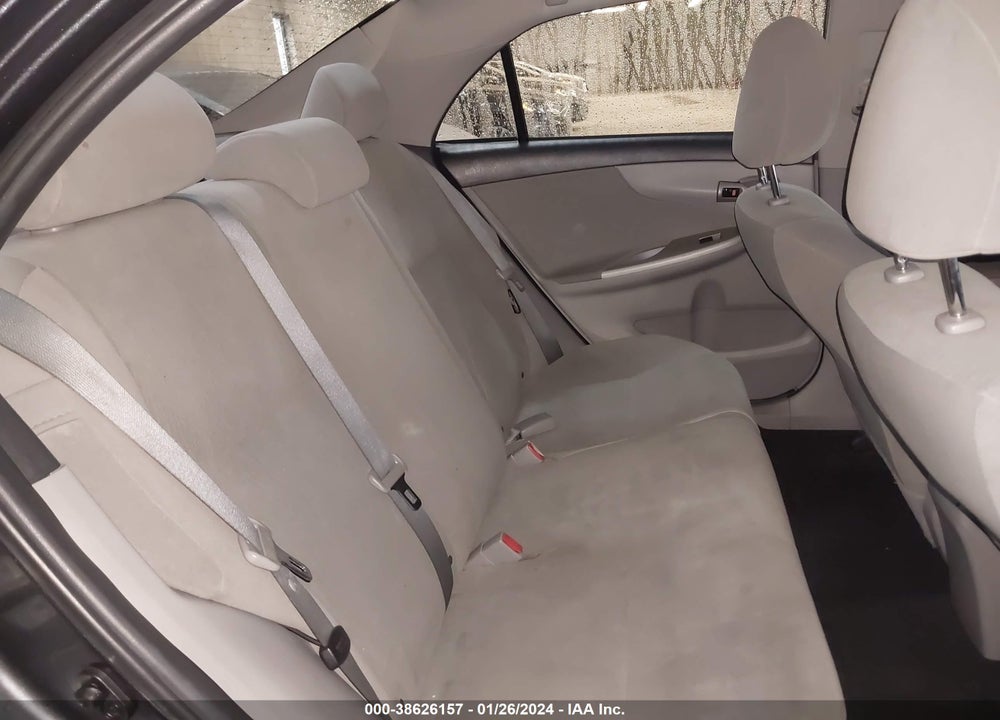 2011 TOYOTA COROLLA LE VIN: 2T1BU4EE0BC665613