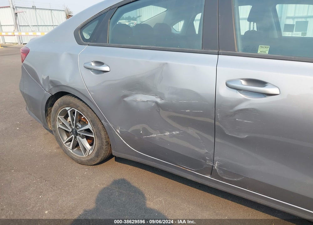 2023 KIA FORTE VIN: 3KPF24AD4PE688177