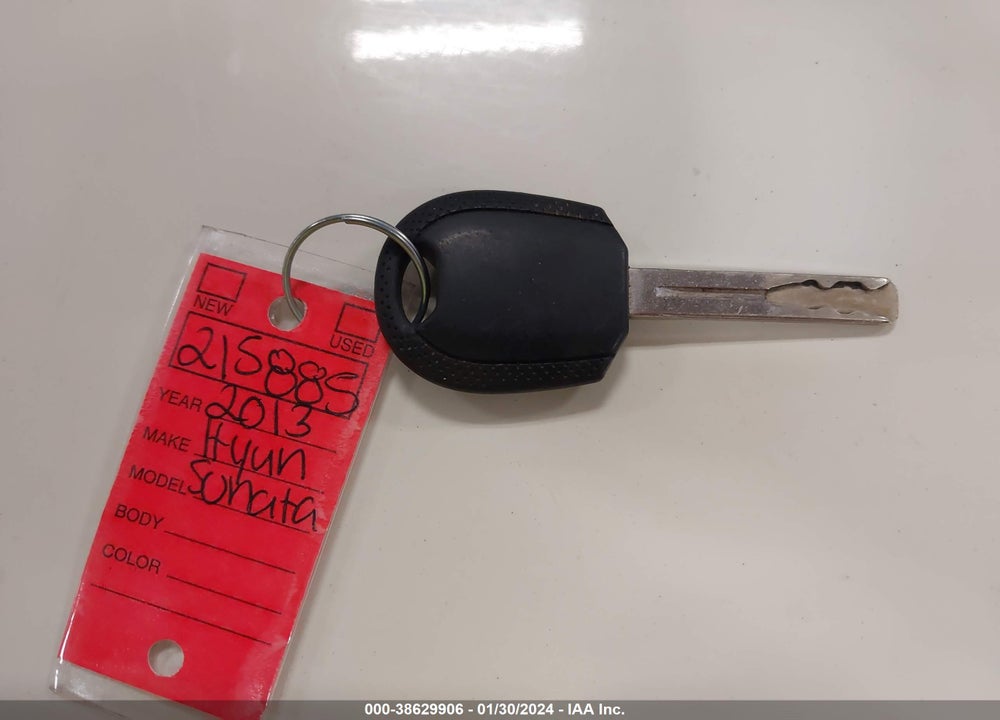 2013 HYUNDAI SONATA GLS VIN: 5NPEB4AC0DH611736